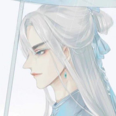 俄美女COS《巫师3》特莉丝超性感 诱人美胸有沟必火
